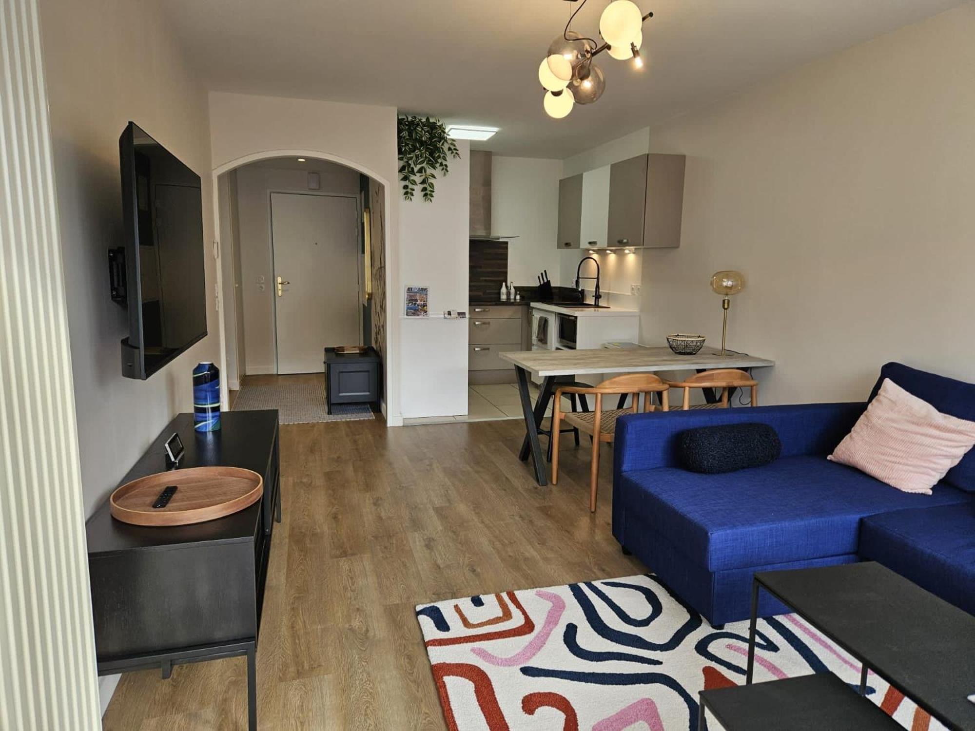 Appartement Le Petit Port - 4 Etoiles - Standing, Vue Lac, Calme, Piscine Aix-les-Bains